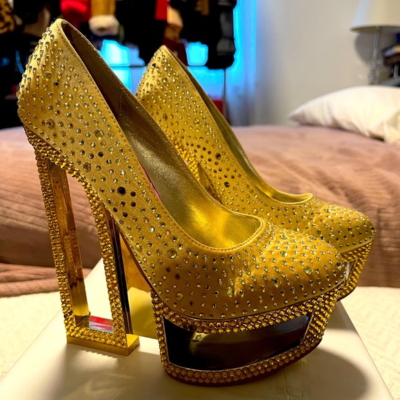 High heel - Picture 4 of 4